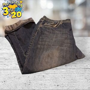 EARL JEAN stretch denim capris size 16